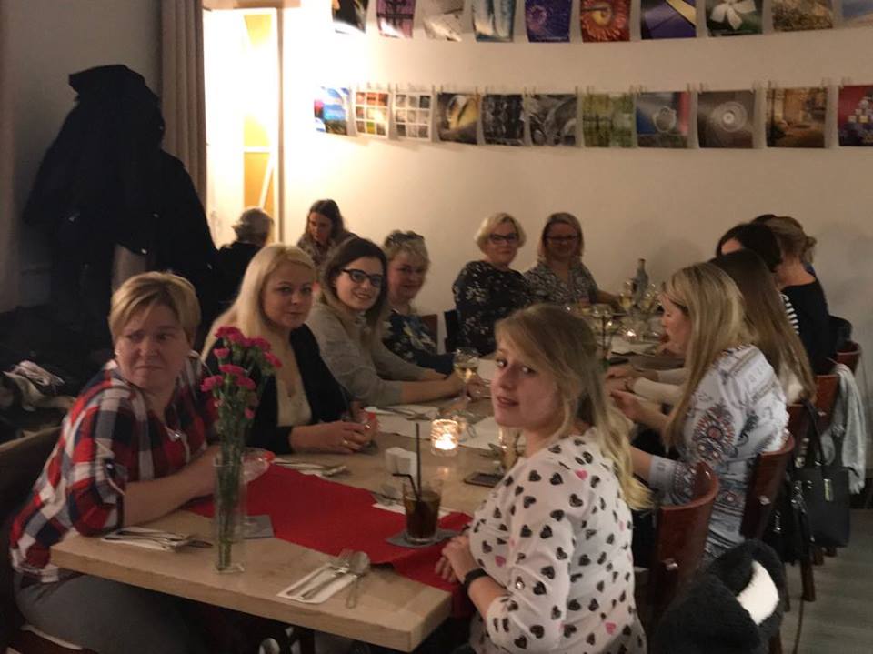 26913522_1655449217808862_1034576256_n